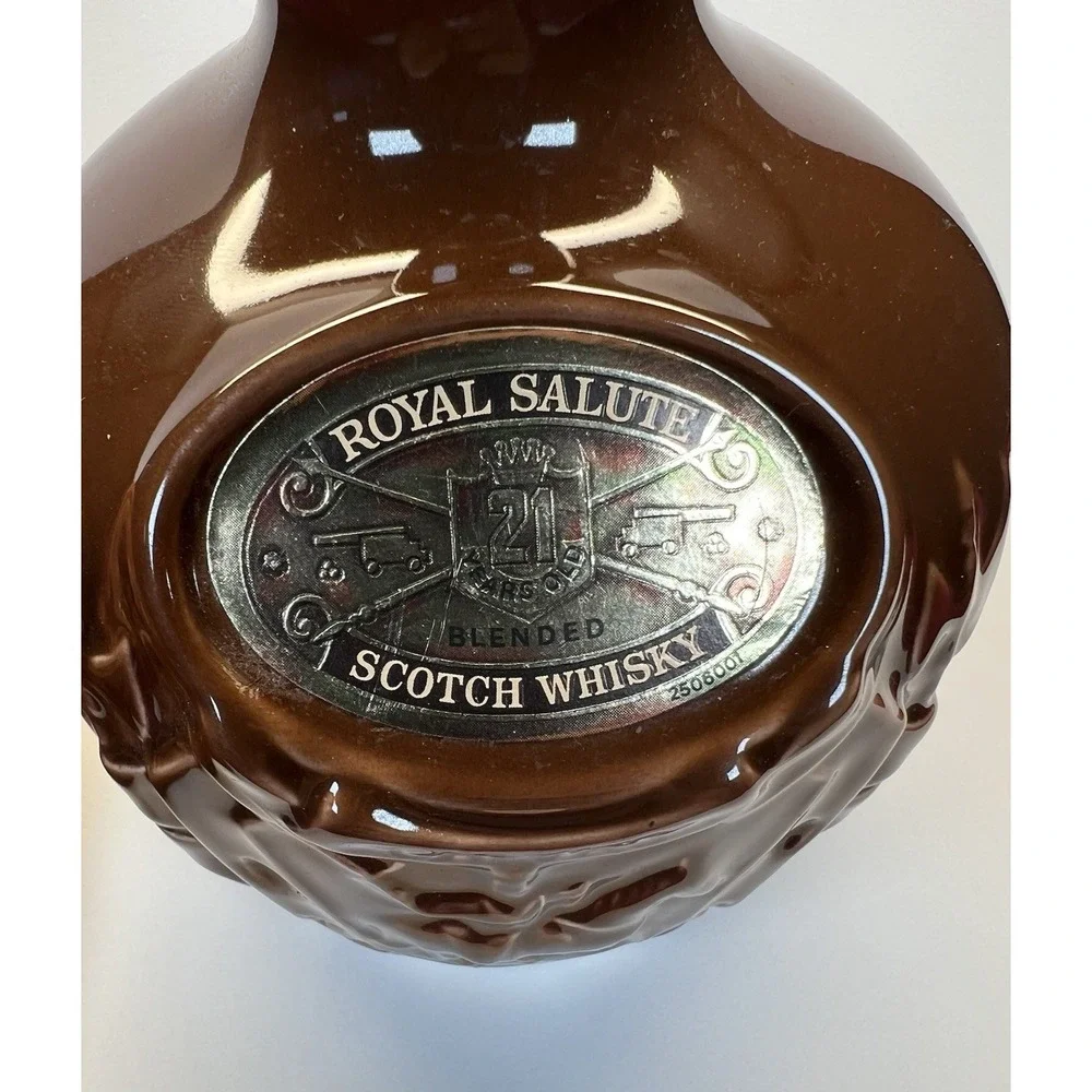 Chivas Royal Salute 21 Years Old Whisky Brown Bottle In Box With Velvet BagEMPTY
